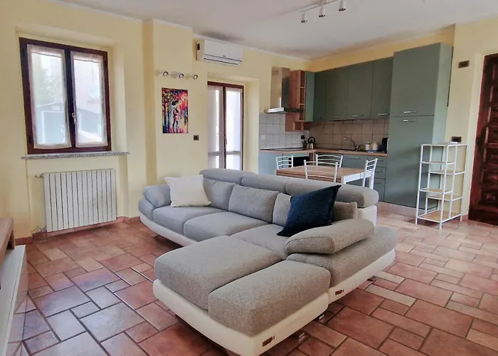 Monferrato Street House 度假居 卡利亚诺